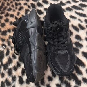 New balance 9060 black cat